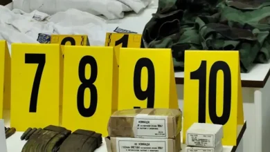Photo of Gjenden sërish armë e uniforma ushtarake në Veri të Kosovës, reagon ministri Sveçla