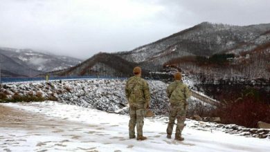 Photo of Ushtarët amerikanë patrullojnë në Zubin Potok, KFOR-i: Trupat tanë qëndrojnë të gatshëm për t’u vendosur dhe për të ofruar siguri
