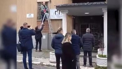 Photo of Kosova mbyll dy ndërmarrje publike serbe në veri