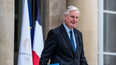 Photo of Rënia e qeverisë në Francë, kryeministri jep sot dorëheqjen! Ja kur pritet ta zgjedhë Macron pasardhësin e tij