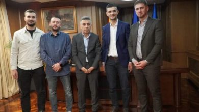 Photo of Tre intelektualë të rinj nga Kumanova i bashkohen Lëvizjes Demokratike!