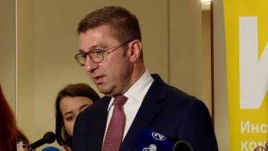 Photo of Mickoski takoi Kostan Ddhe Kosin: S’pranojmë ultimatum