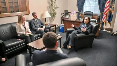 Photo of Osmani takoi Kongresistin republikan Mike Lawler