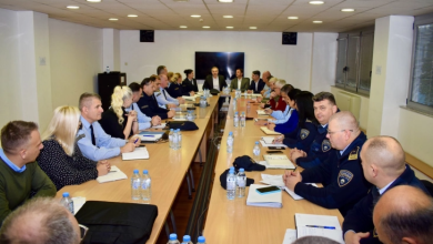 Photo of Janev: Po ia kthejmë dinjitetin dhe integritetin punonjësit të policisë – shtyllë e rendit dhe sigurisë publike