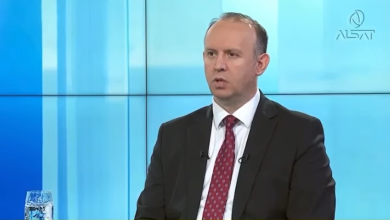 Photo of Skandaloze – Gashi: Gjuhë e vetme zyrtare është gjuha Maqedonase, Shqipja gjuhë e përkthyer (VIDEO)