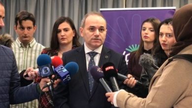 Photo of Intonimi i himnit maqedonas në shkolla/Aliu: Do të ketë amendamente, nëse kalon ligji, MASH është e detyruar që ta respektojë