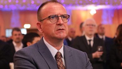 Photo of Taravari: Pse gëzohen këta të BDI-së që gjykata ia dha vulat Selës? (Video)
