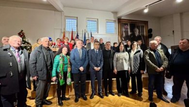 Photo of Zv.Kryeministri Mexhiti takoi Komunitetin Shqiptar të Selanikut