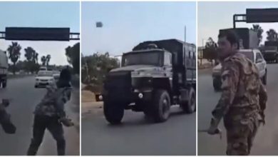 Photo of Sirianët sulmojnë kolonat e ushtrisë ruse derisa po iknin nga Siria