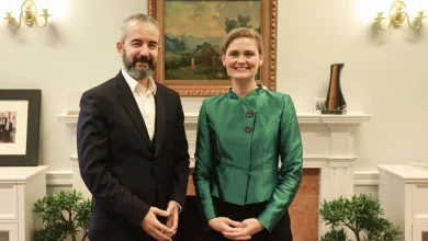 Photo of E Ngarkuara me Punë e SHBA, Nancy VanHorn takohet me kreun e KQZ, Celibashin: Të kemi zgjedhje të drejta dhe transparente
