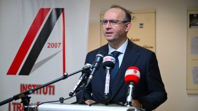 Photo of Ekspozita “Persekutimi Komunist i Hartuesve të Alfabetit Shqip dhe familjarëve të tyre”