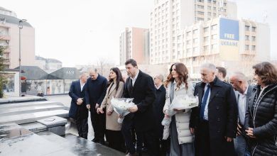Photo of PDK bën homazhe para shtatores së Zahir Pajazitit: I përjetshëm kujtimi për të