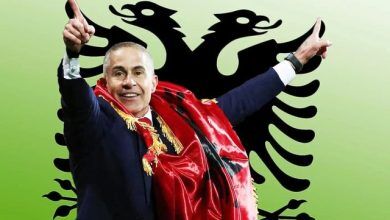 Photo of E mbyllën vitin në plazh/ Vajza e Silvinjos publikon FOTO me të atin, trajnerin e Kombëtares i zhveshur nga kostumi i Shqipërisë