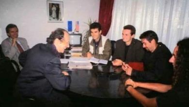 Photo of Kurti kujton Rugovën në 19 vjetorin e vdekjes së tij