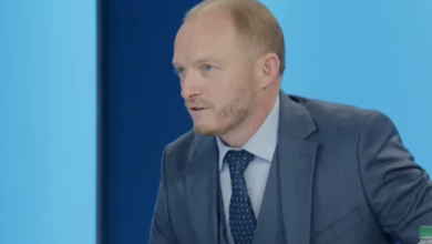 Photo of Deklarata e Kurtit rreth fesë, Smajli: Ai është ateist, s’ka nevojë hiç me u deklaru ky!