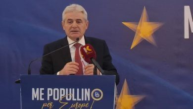 Photo of Ahmeti citon Konicën: Ruaje zot Shqipërinë nga shqiptarët se nga armiqtë e ruajm vetë