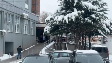 Photo of Rrahje në qendrën mjekësore – Gostivar, e punësuara sulmohet me një mjet të fort nga kolegu i saj