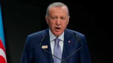 Photo of Erdogan: Turqia mund t’i “shtypë të gjithë terroristët në Siri”