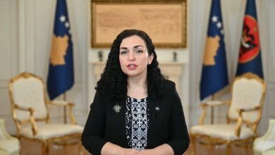 Photo of Përplasja e aeroplanit me helikopter në SHBA, Osmani: Kosova qëndron pranë jush