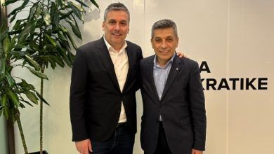 Photo of Ish zëdhënësi i Qeverisë, Muhamed Hoxha i bashkohet LD-së së Izet Mexhitit!