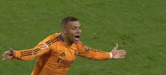 Photo of Mbappe shënon hat-trikun e parë me Real Madridin, bëhet ftohtë në pozitat dy dhe tre në La Liga