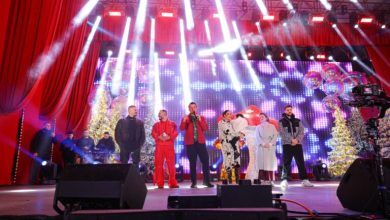 Photo of VIDEO+FOTO/ Kryeqyteti feston ndërrimin e viteve me spektakël fishekzjarresh, Veliaj: Progresin e Tiranës sonë nuk e ndalon askush
