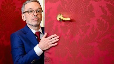 Photo of Liderit të ekstremit të djathtë austriak Herbert Kickl i është dhënë mandati për të formuar një qeveri