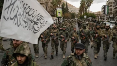 Photo of Reuters: Siria vendos disa luftëtarë të huaj islamistë në ushtrinë e vet, një shqiptar merr post të lartë