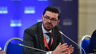 Photo of Sefer Selimi: Njeriu i Putinit, Milorad Dodik, këmbëkryq në mes të Shkupit me flamur të Republika Srbska