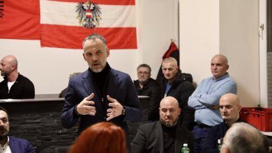 Photo of Fetai takoi mërgatën në Vjenë: Ta ruajmë identitetin dhe të lehtësojmë investimet në vendlindje