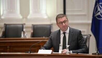 Photo of Kryeministri Mickoski do të marrë pjesë në mëngjesin e punës me mediat në Klubin e Deputetëve