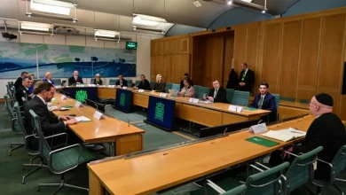 Photo of Kryeparlamentari Gashi me delegacionin e tij njihen për së afërmi me standardet e funksionimit të Parlamentit Britanik