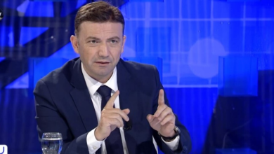 Photo of “Ta rikthejmë fokusin te ndryshimet kushtetuese dhe t’i hapim kapitujt me BE-në” – Osmani kërkon të mos defokusohet publiku me debatin për stemën