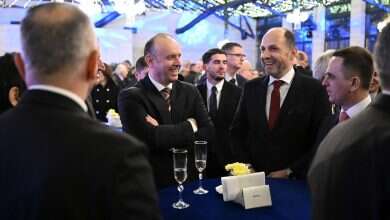 Photo of Afrim Gashi dhe Zeqirja Ibrahimi së bashku në festën e pavarsisë së Kosovës në Prishtinë