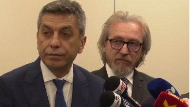 Photo of A do zgjedhim mes Brukselit dhe Uashingtonit? Mexhiti: Jemi shtet i vogël dhe i përkrahim kufijtë e Ukrainës