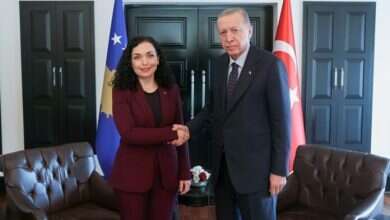 Photo of Erdoğan uron Presidenten Osmani me rastin e 17-vjetorit të Pavarësisë së Kosovës