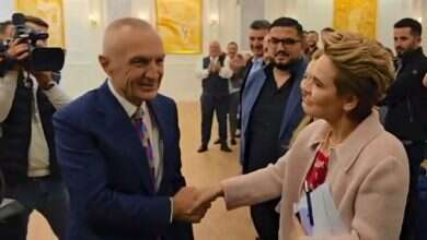 Photo of Shtyhet seanca për divorcin mes Ilir Metës dhe Monika Kryemadhit