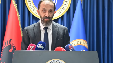 Photo of Aziri: Ministria e kulturës po bën mohim institucional letërsisë shqipe, 320 tituj maqedonas me 39.5 milion denarë ndërsa 60 tituj për shqiptarët me 6.6 milion denarë