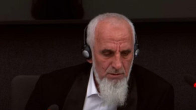 Photo of Tensione në Hagë, komandanti Ismet Tara: Ose shfaqeni dokumentin, ose nuk jap asnjë përgjigje