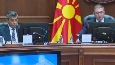 Photo of “Sa të jem kryeministër, s’ka çelësa partiak e etnik”, Mickoski për “punësimin e 2-3 mijë shqiptarëve në administratë”
