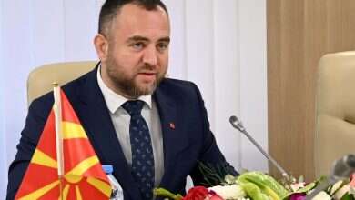 Photo of Toshkovski: E kanë shndërruar burgun në hotel promaj, 8-10 orë në kundërshtim me ligjin u kanë mundësuar të burgosurve privilegje