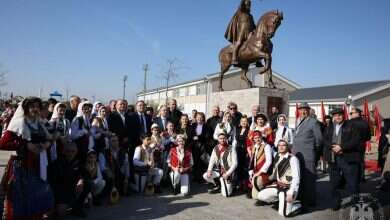 Photo of Begaj pritet me ceremoni festive në Mal të Zi! Ngrihet në Tuz monumenti i heroit kombëtar, Gjergj Kastriotit Skëndërbeu