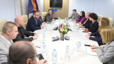Photo of Ministri Toshkovski pret në takim koordinatoren e përhershme të OKB-së në Maqedoni, Rita Kolumbia