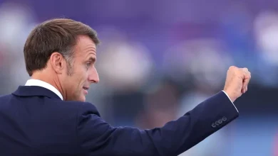 Photo of Macron sugjeron ndalimin e investimeve amerikane ndërsa liderët e BE-së dënojnë tarifat e Trumpit