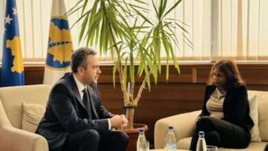 Photo of Zëvendës-shefja e ambasadës së ShBA-së në Kosovë viziton KQZ-në