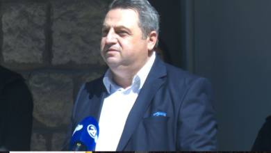 Photo of UNT-ja ndërpreu orën akademike në shenjë ngushëllimi! Fetaji: Humbja nuk shërohet, por solidariteti ndihmon