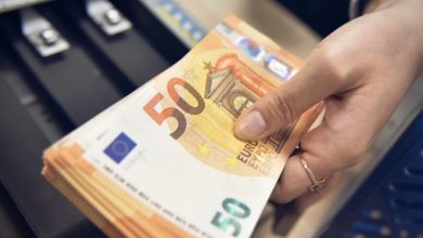 Photo of MË MIRË NË BANKË SESA NËN JASTËK! Rriten depozitat në banka