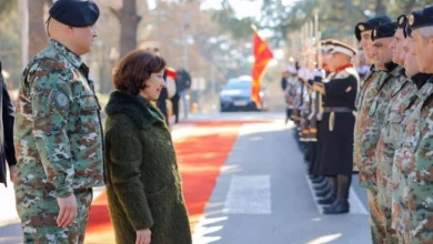 Photo of Presidentja Gordana Siljanovska Davkova ka nënshkruar dekret për gradimin dhe emërimin e oficerëve me grada të përgjithshme