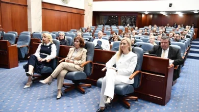 Photo of Gratë ende përballen me diskriminim dhe paragjykim, nevojitet qasje gjithëpërfshirëse dhe bashkëpunim midis të gjitha faktorëve