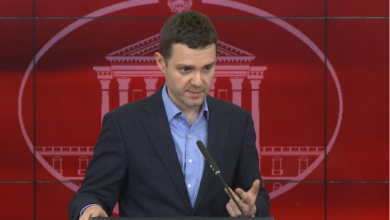 Photo of Mucunski: Do të propozoj që qeveria të mbulojë shpenzimet për familjarët e pacientëve që po mjekohen jashtë shtetit